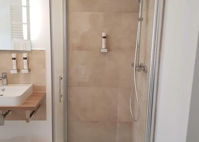 Oberwaldhaus מלון 3*